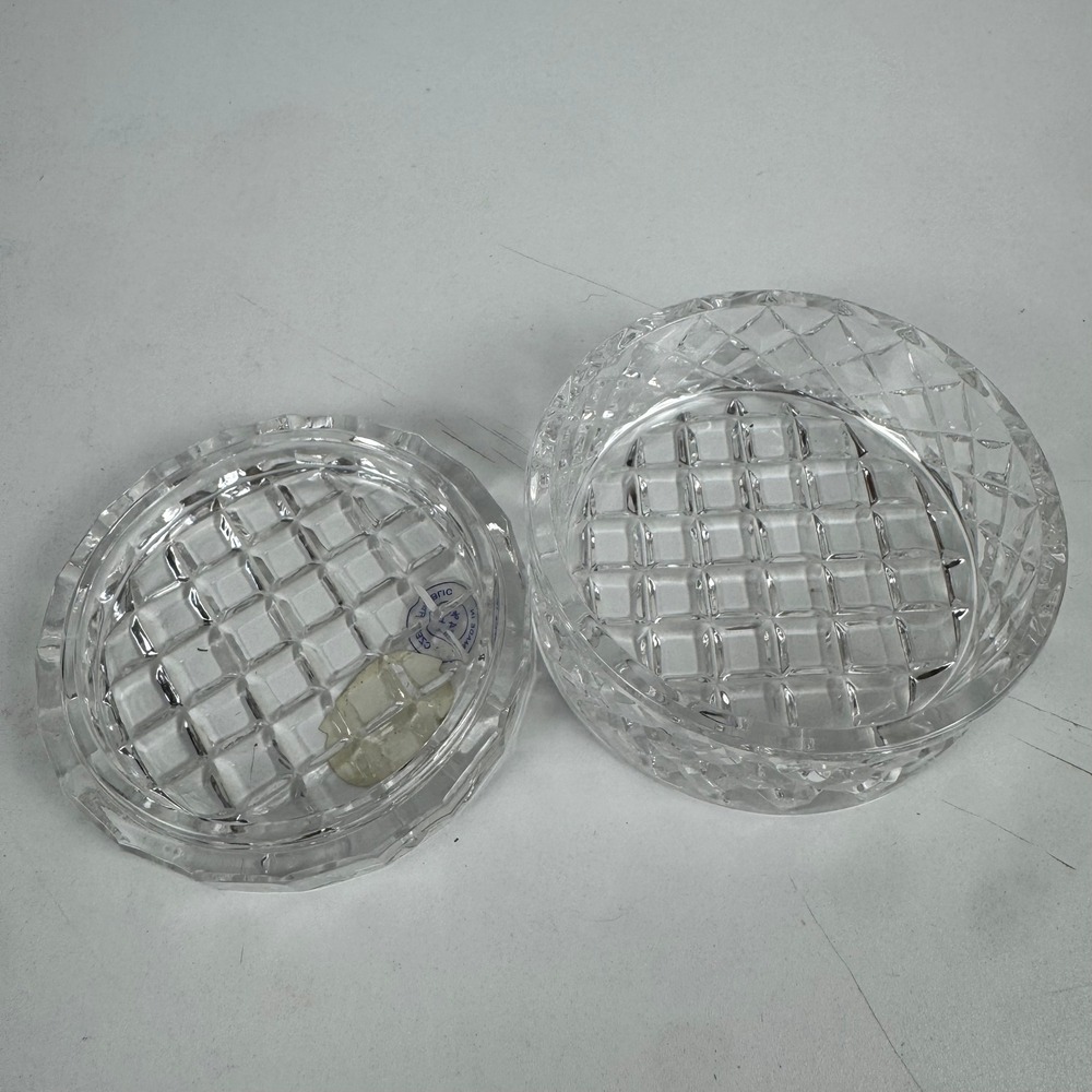 Vtg Bohemia Crystal Round Trinket Box 24% Lead Crystal Czech Republic - Picture 2 of 8
